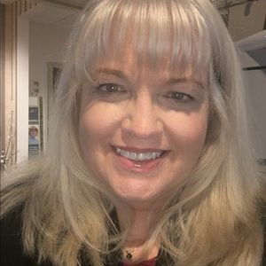 Meet your Posher, Cindy